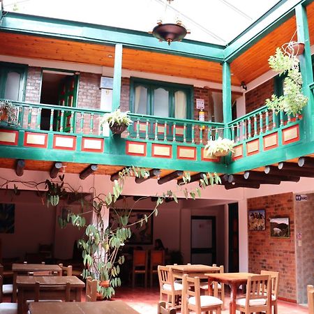 Mongui Plaza Hotel Esterno foto