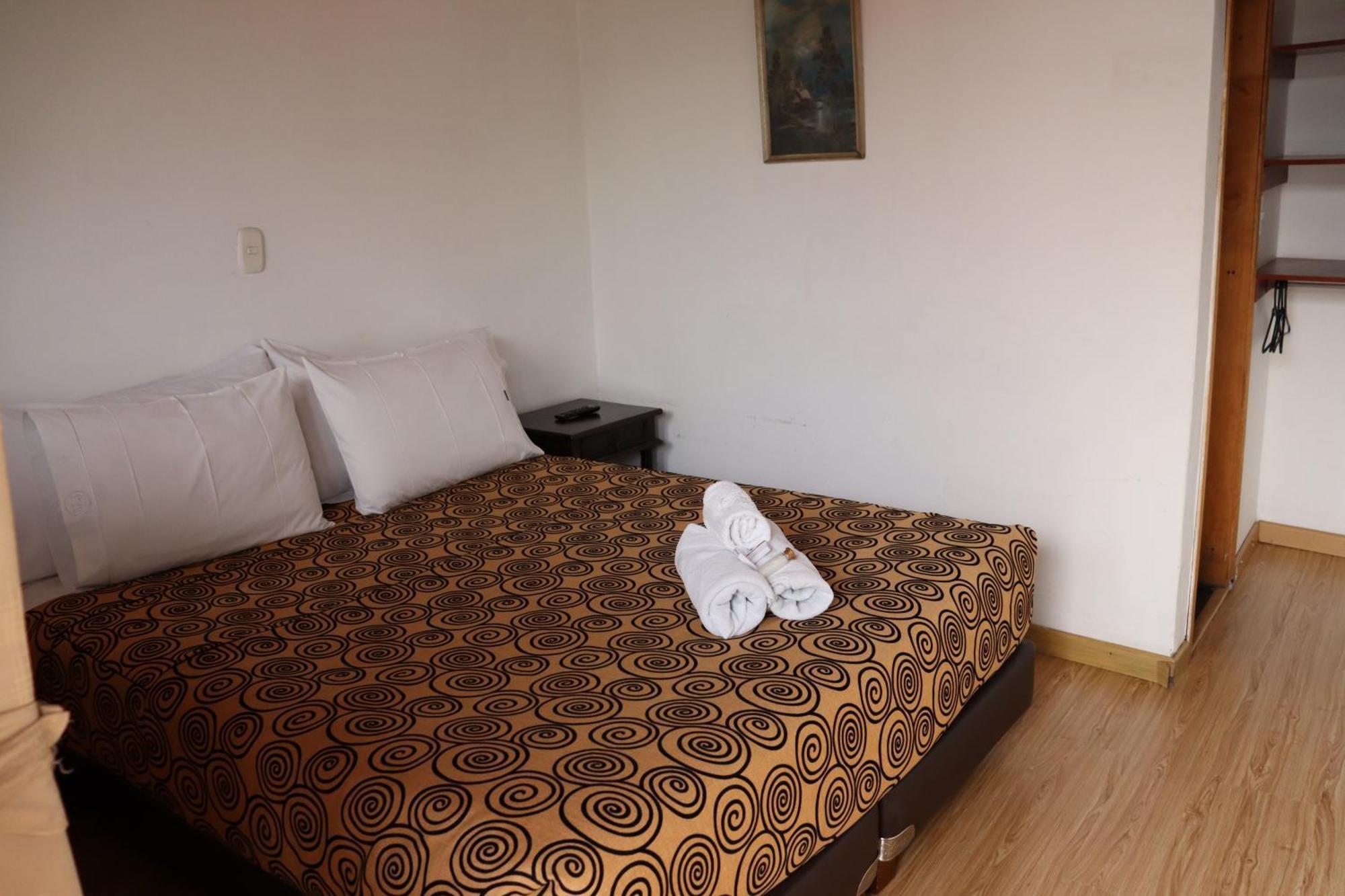 Mongui Plaza Hotel Esterno foto