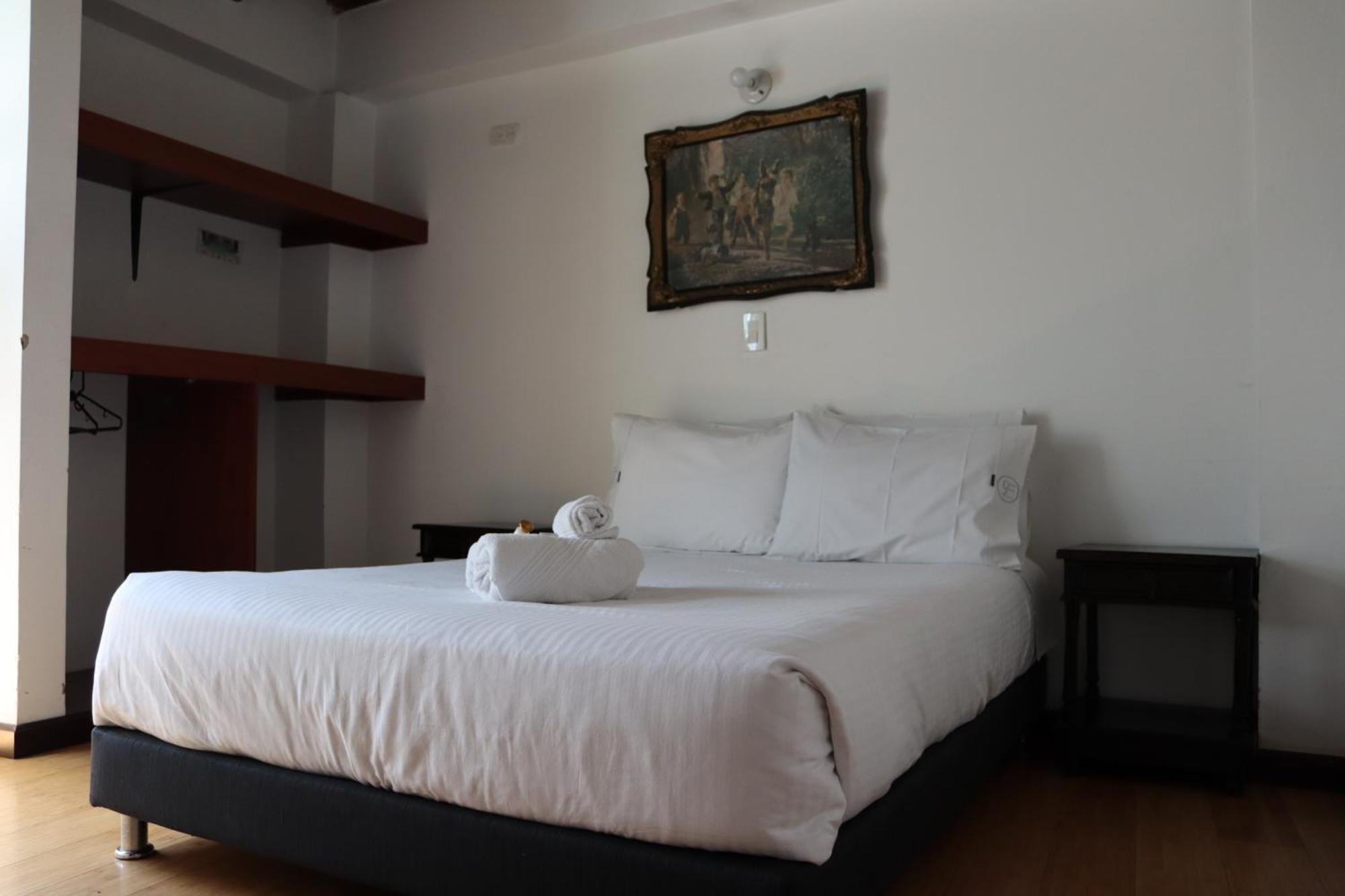 Mongui Plaza Hotel Esterno foto