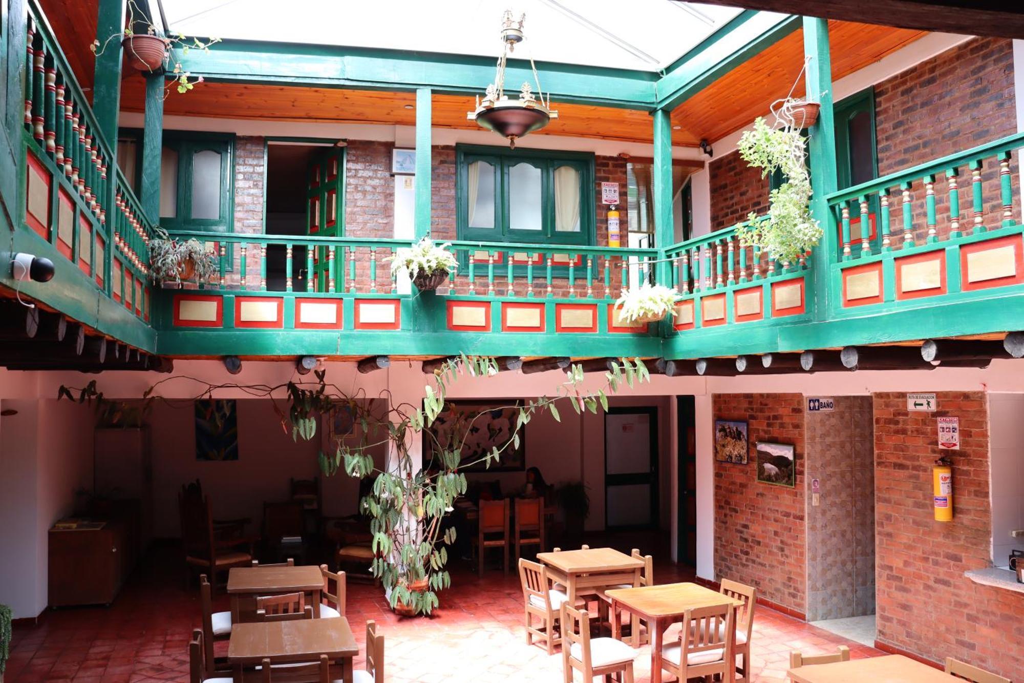 Mongui Plaza Hotel Esterno foto